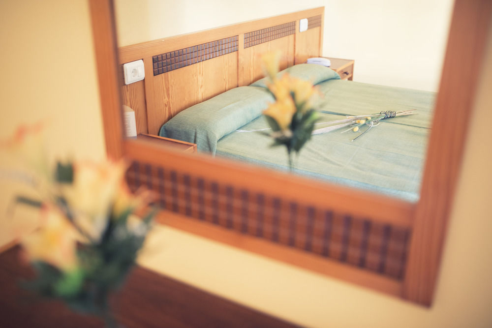 Azuline Hotel S'Anfora & Fleming (Adults Only) San Antonio  Buitenkant foto